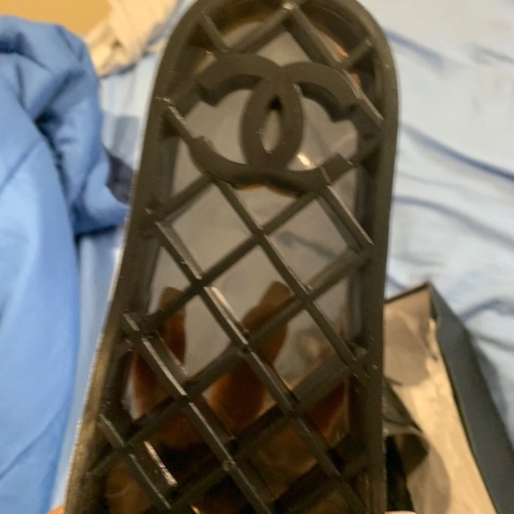 Chanel slides/pool/sandal - Picture 3 of 3